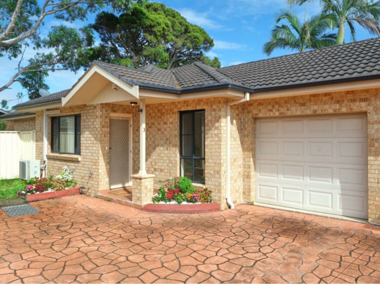 3/4-5 Iona Pl, Bass Hill NSW 2197, Australia