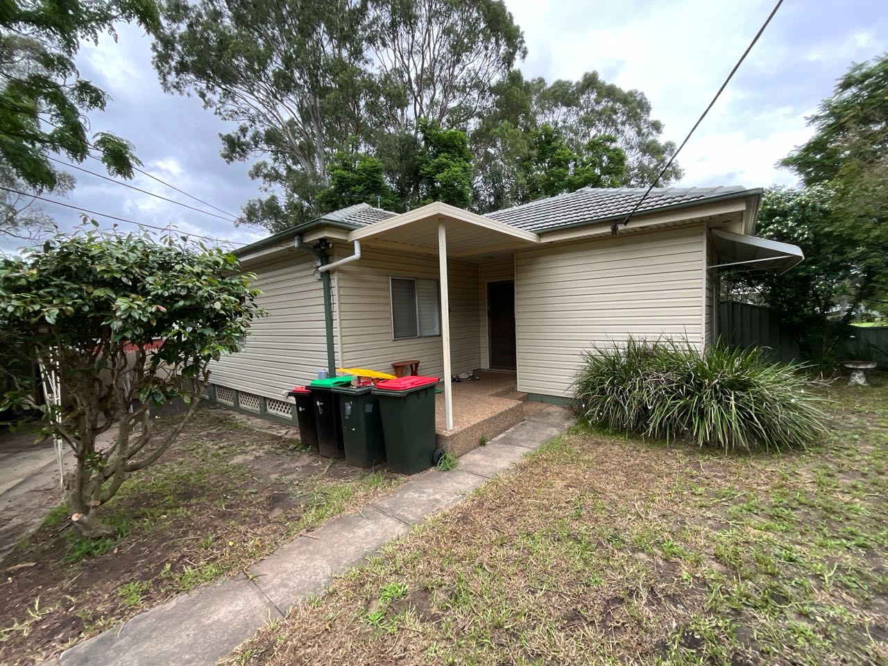 6 Stuart Mould Cres, Lalor Park NSW 2147, Australia