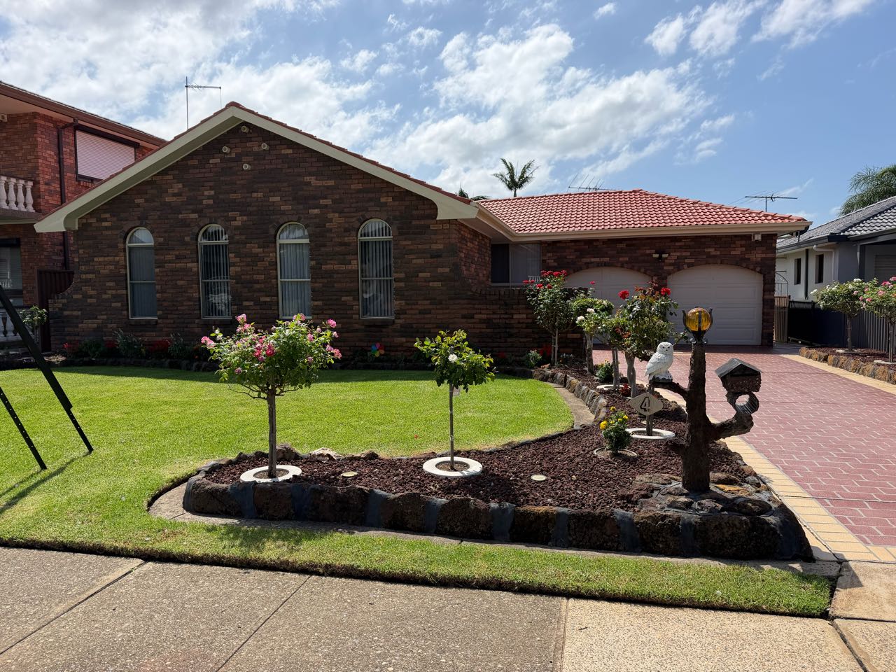 4 Thackeray Cl, Wetherill Park NSW 2164, Australia