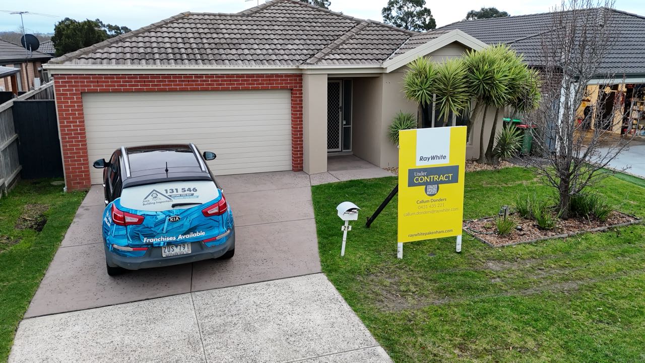 29 Elwood Ave, Pakenham VIC 3810, Australia