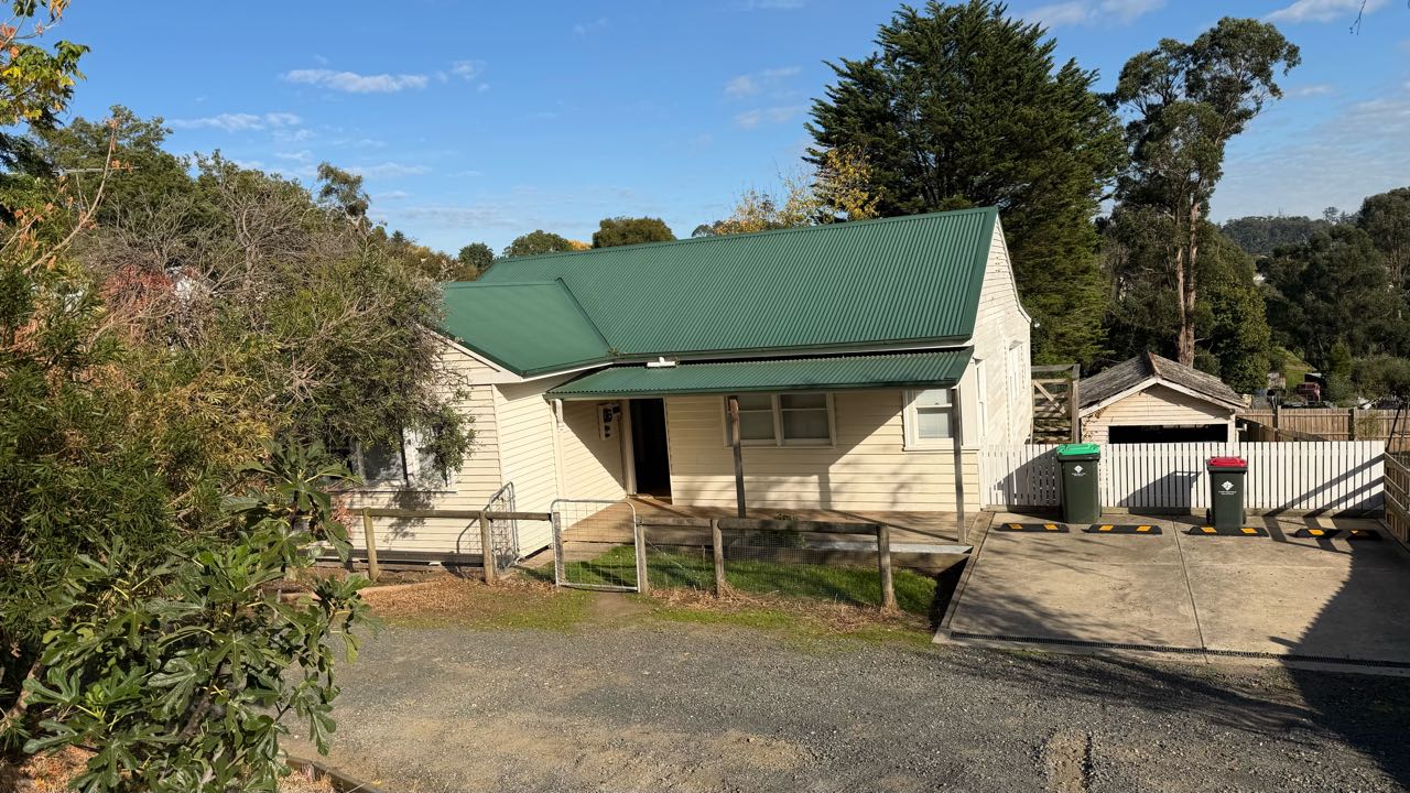 5 Thorpdale Rd, Mirboo North VIC 3871, Australia