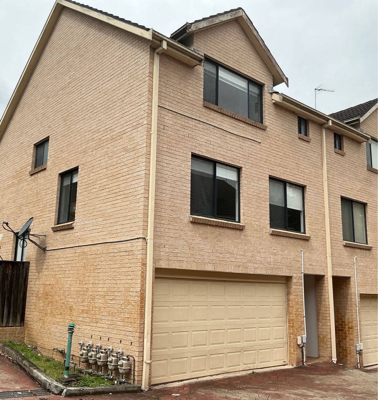 1/205 N Rocks Rd, North Rocks NSW 2151, Australia