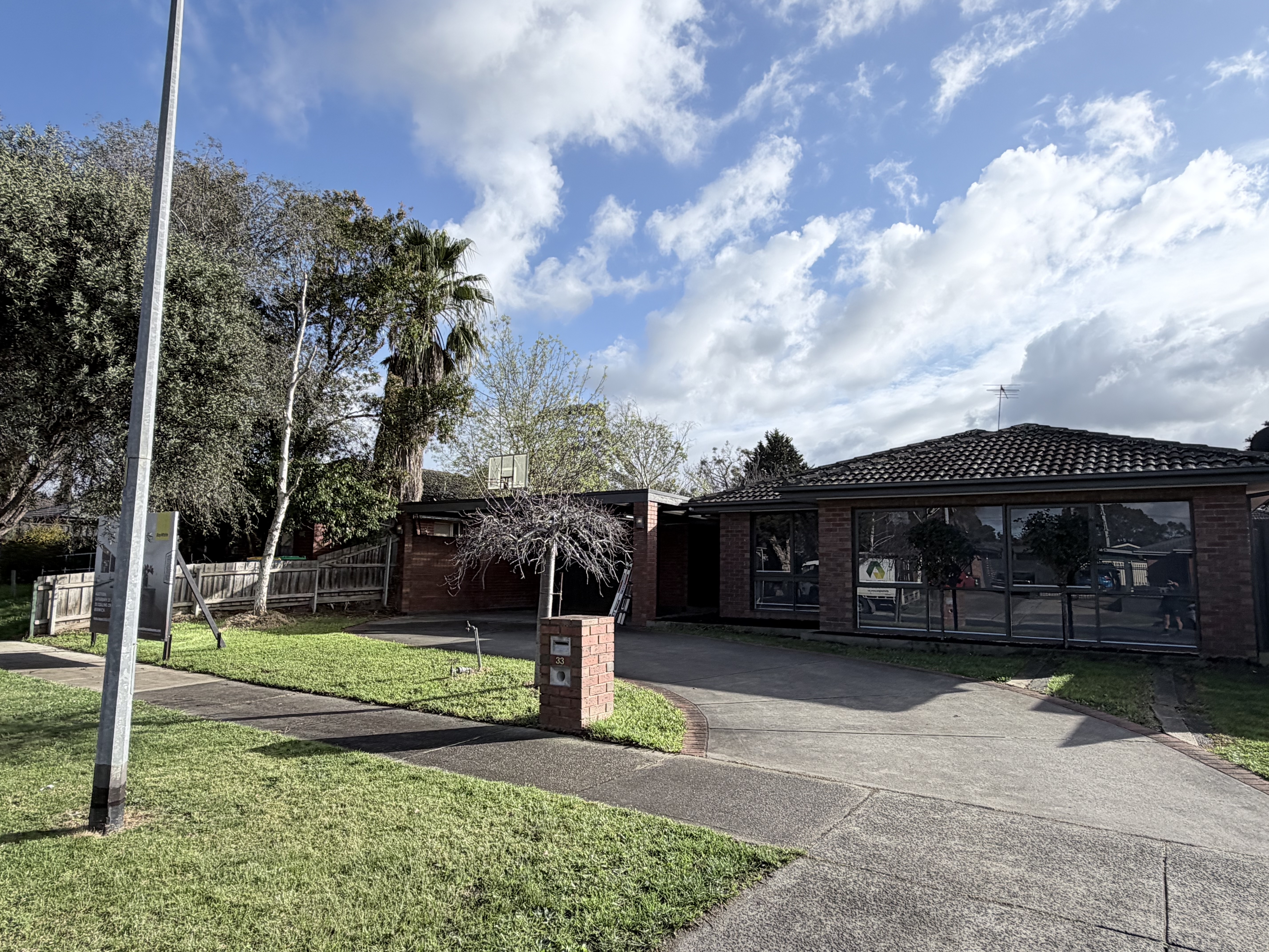 33 Collins Cres, Berwick VIC 3806, Australia
