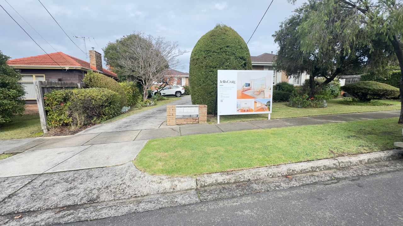 2/4 Cameron St, Mount Waverley VIC 3149, Australia