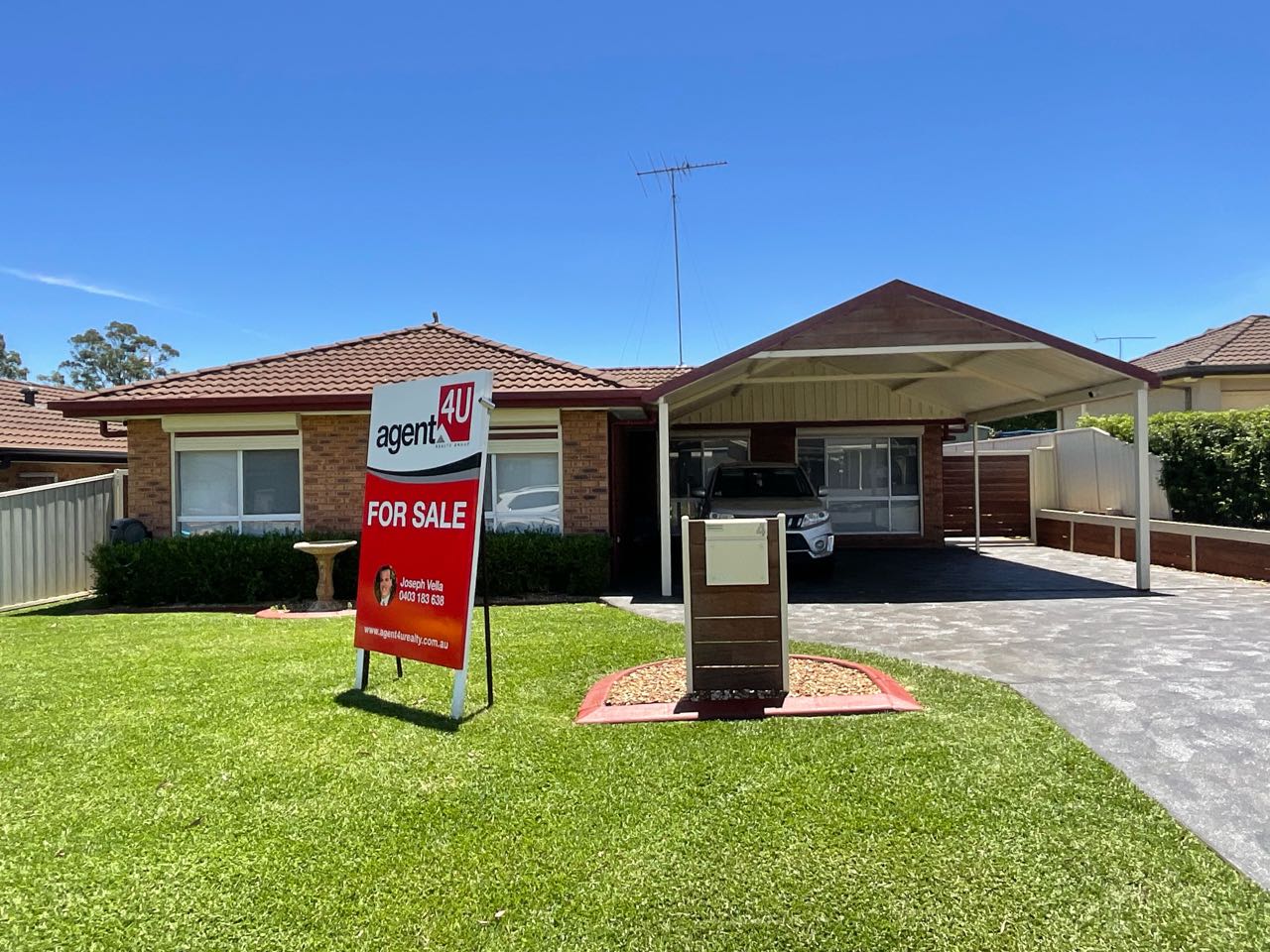 4 Chausson Place, Cranebrook NSW 2749