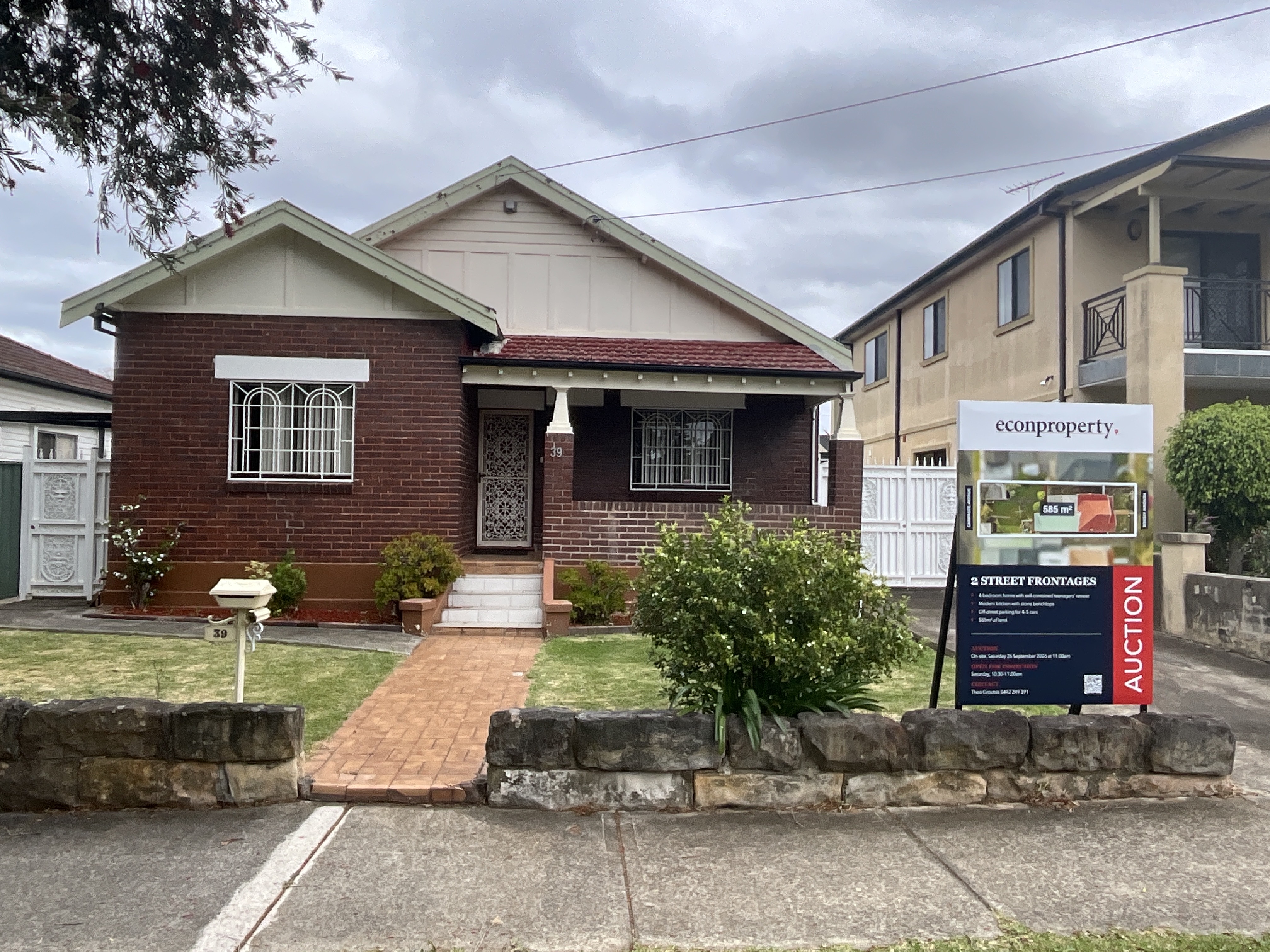 39 Renown Ave, Wiley Park NSW 2195, Australia