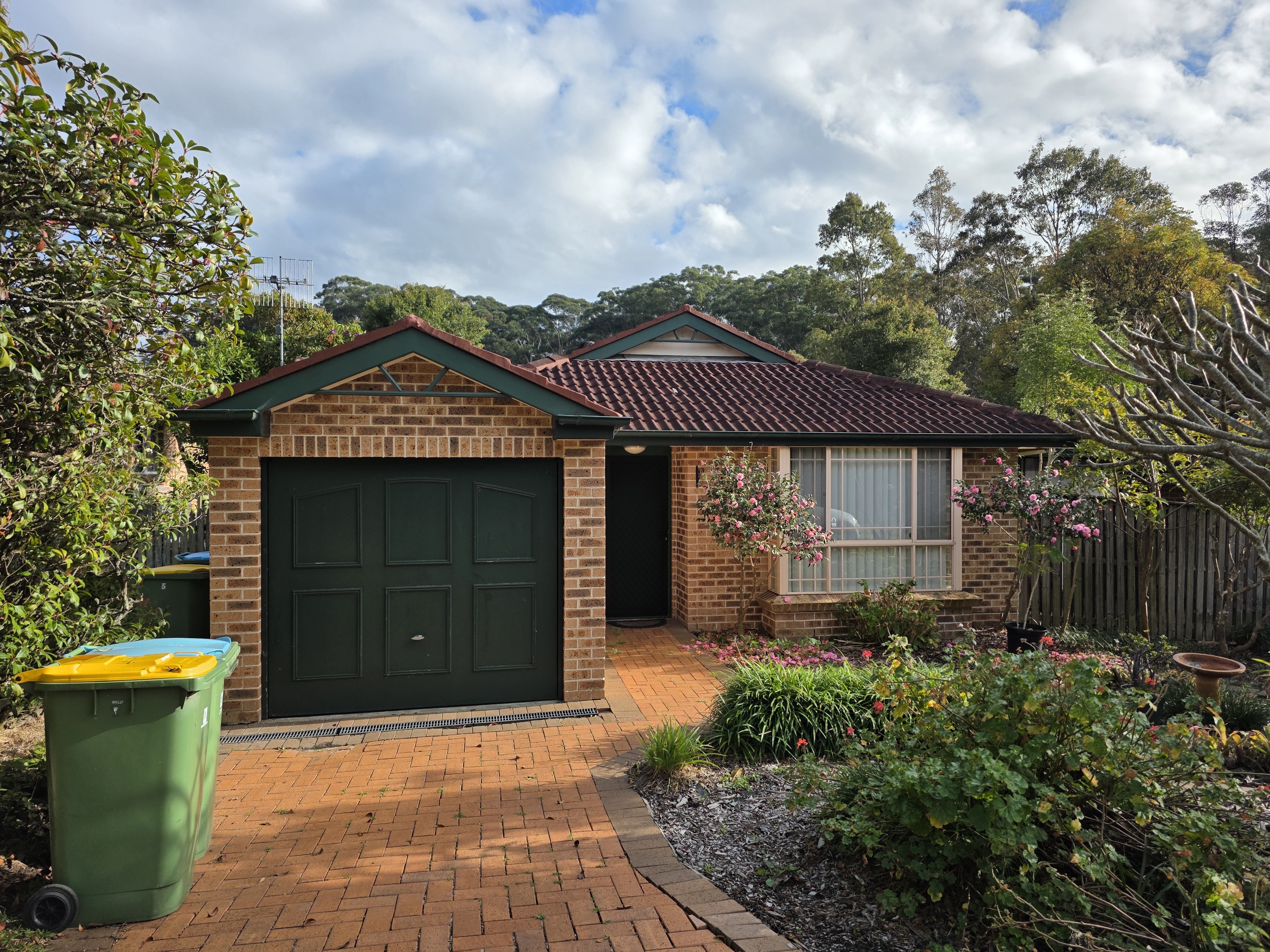 3 Burbank Dr, Tuggerah NSW 2259, Australia