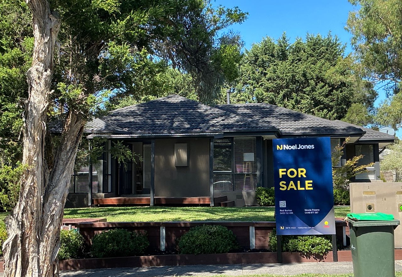 1/8 Hunter Ct, Ringwood East VIC 3135, Australia