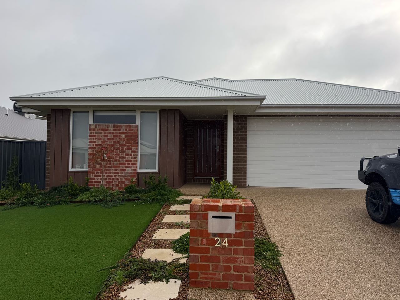 24 Anglesey Wy, Thurgoona NSW 2640, Australia