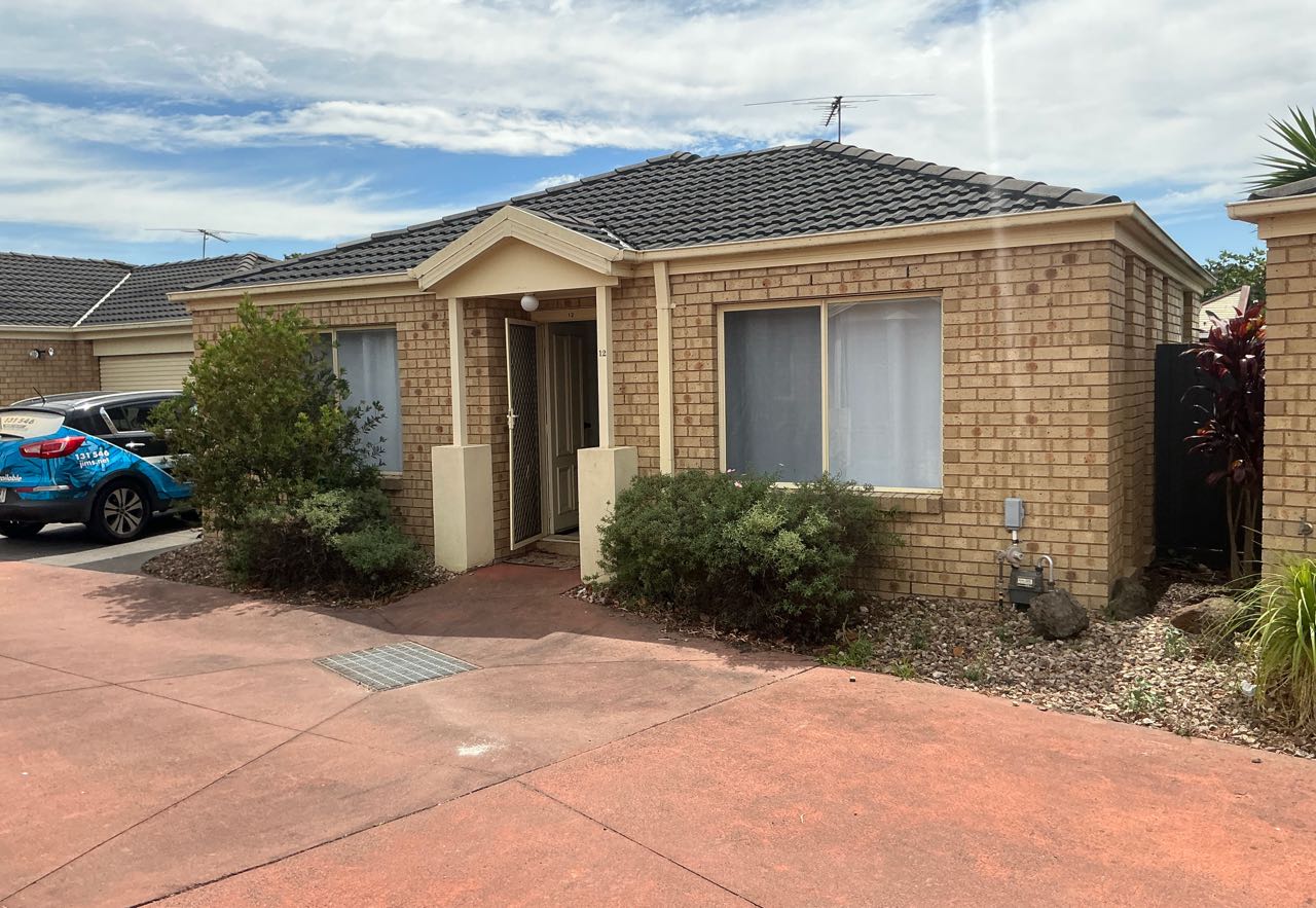12/21-31 Parman Ave, Pakenham VIC 3810, Australia