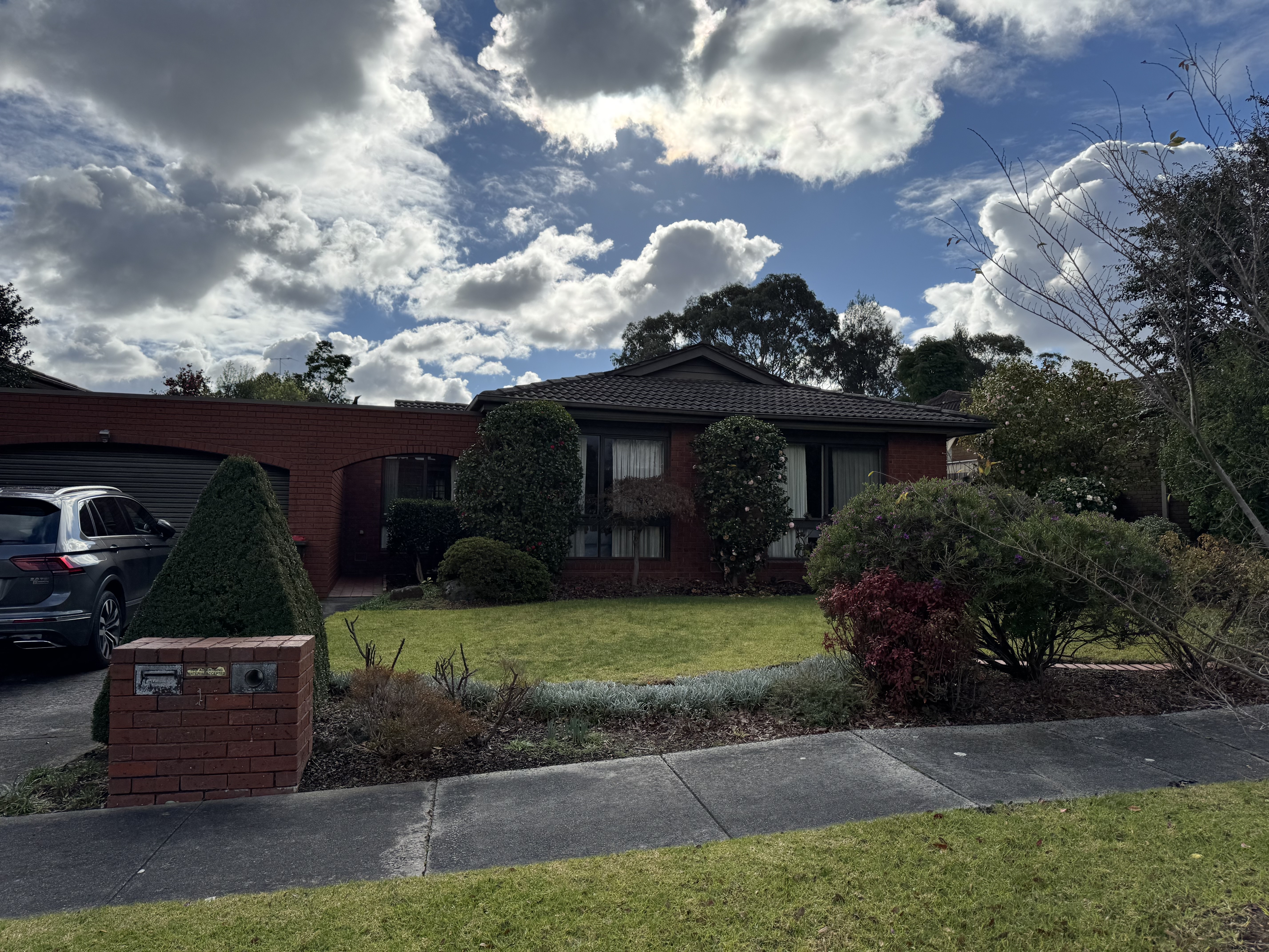 43 Mannering Dr, Glen Waverley VIC 3150, Australia