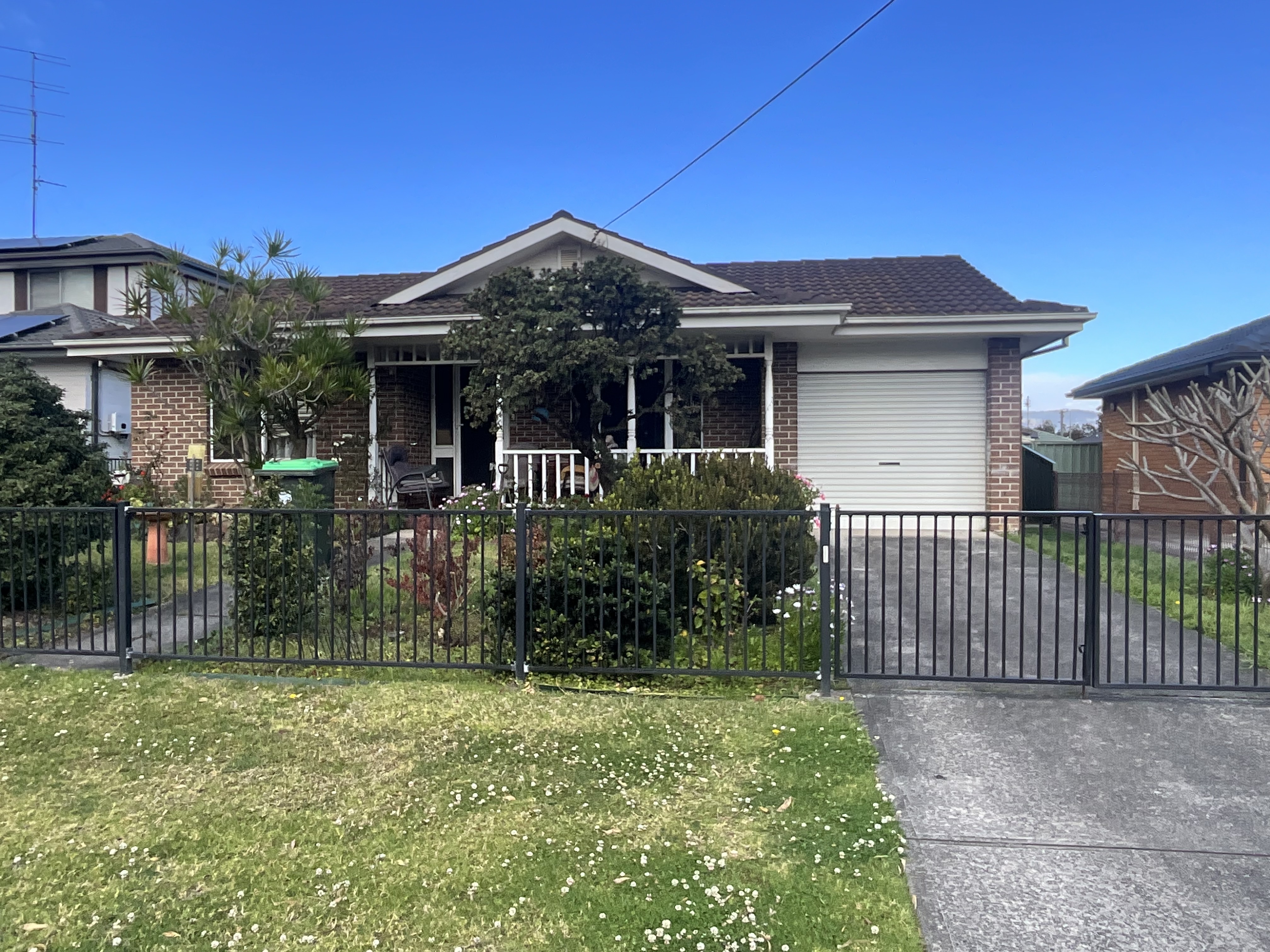 43 Brigadoon Cct, Oak Flats NSW 2529, Australia
