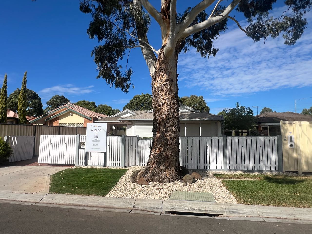 19 Thistle Ct, Delahey VIC 3037, Australia