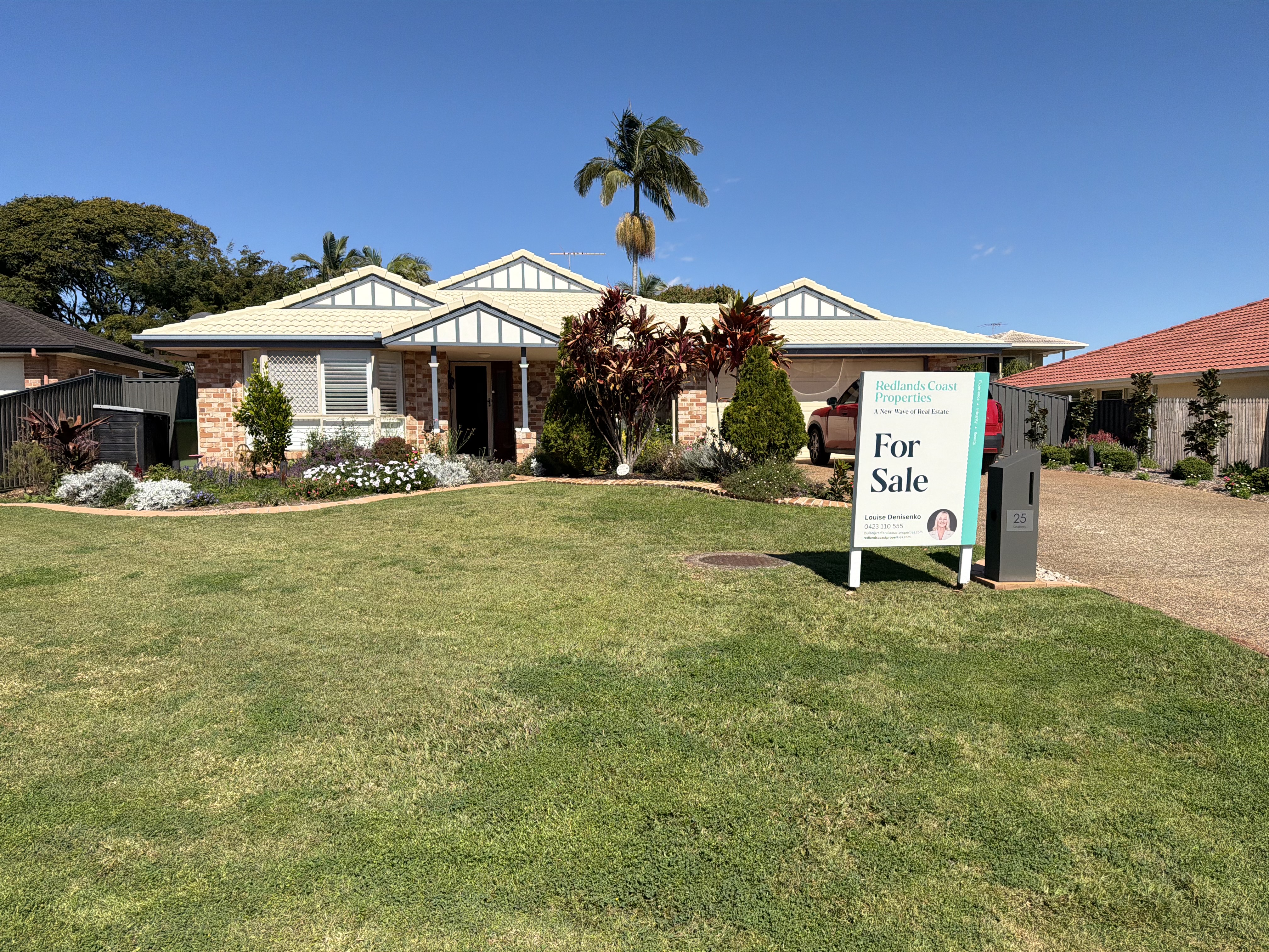 25 Seaholly Cres, Victoria Point QLD 4165, Australia