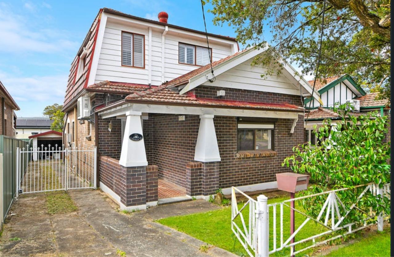 11A Lincoln St, Campsie NSW 2194, Australia