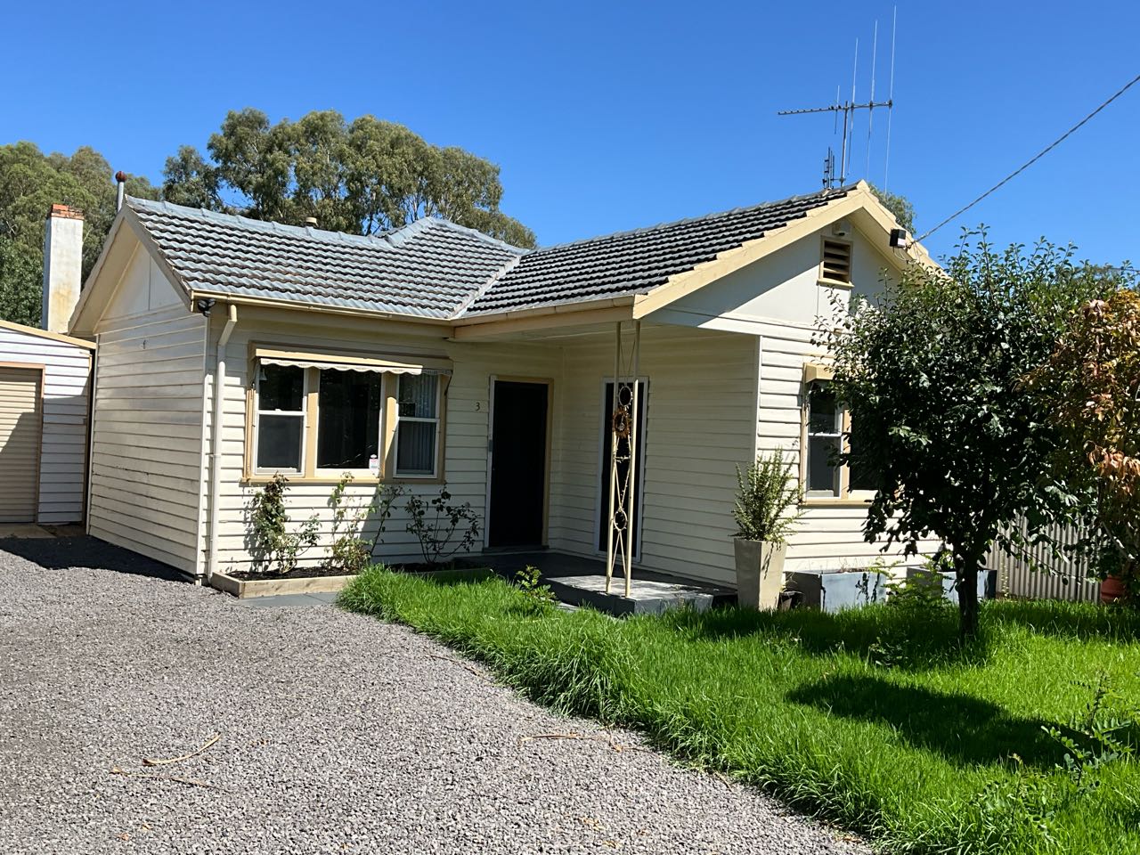 3 Ash St, Golden Square VIC 3555, Australia