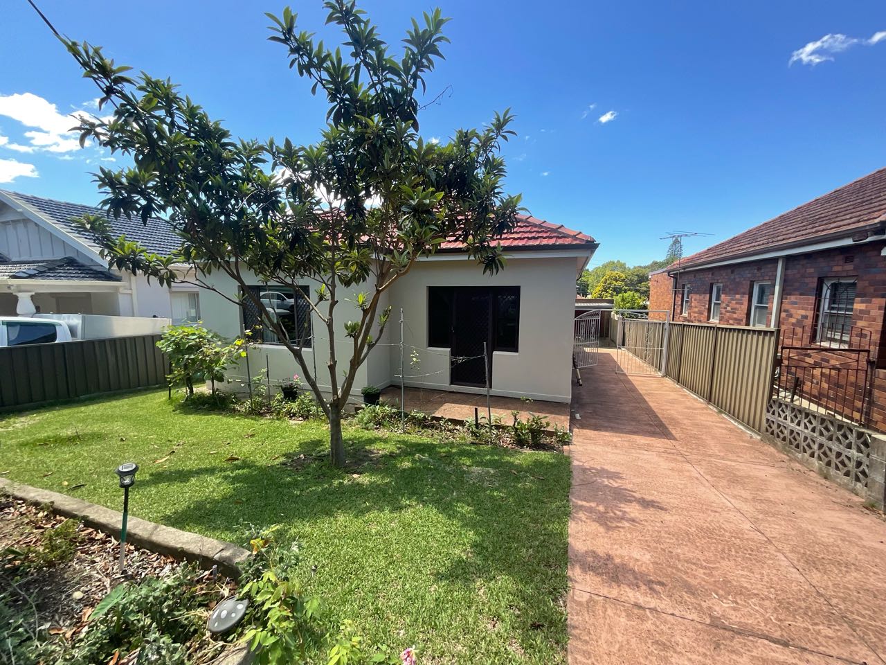 96 Donald St, Hurstville NSW 2220, Australia